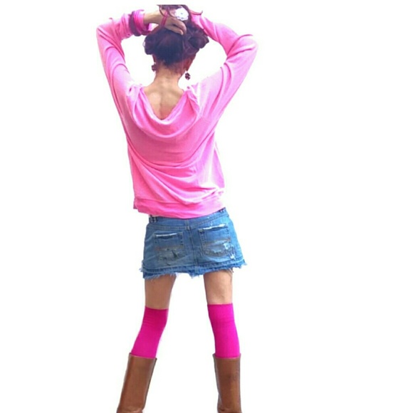 Wildfox RARE Barbie Pink Racing Flag Jumper-Medium - Picture 2 of 5